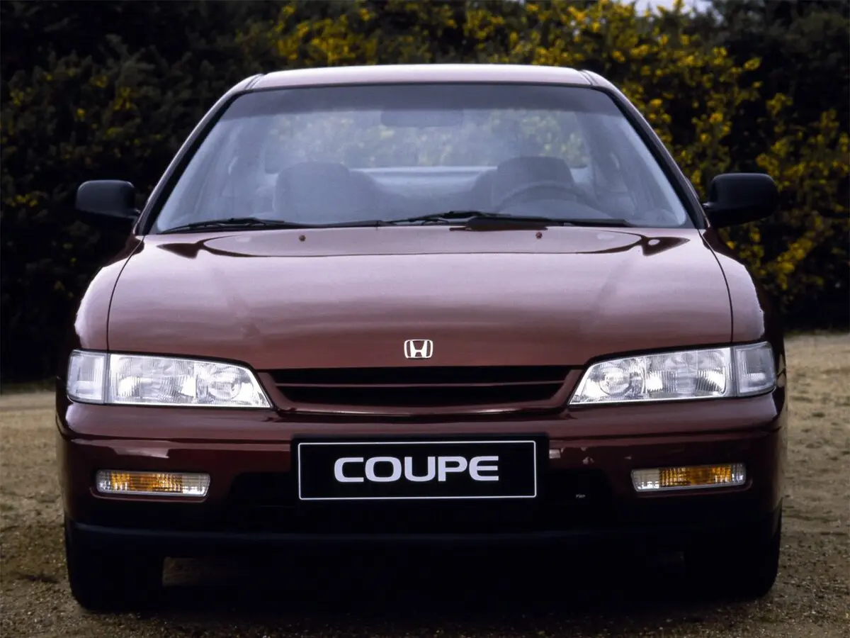 Honda Accord V Купе — фото 4