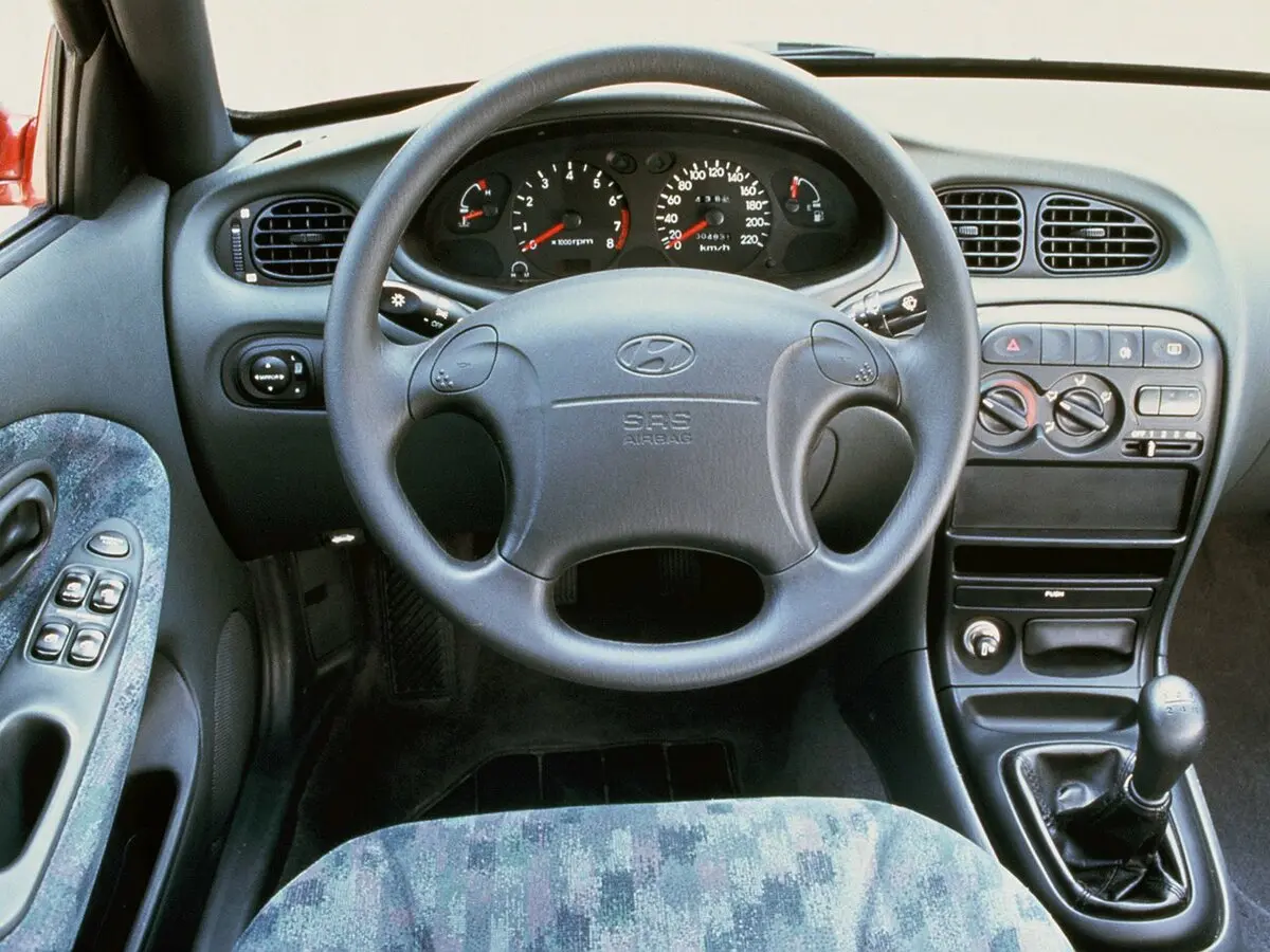 Hyundai Lantra II Седан — сүрөт 7