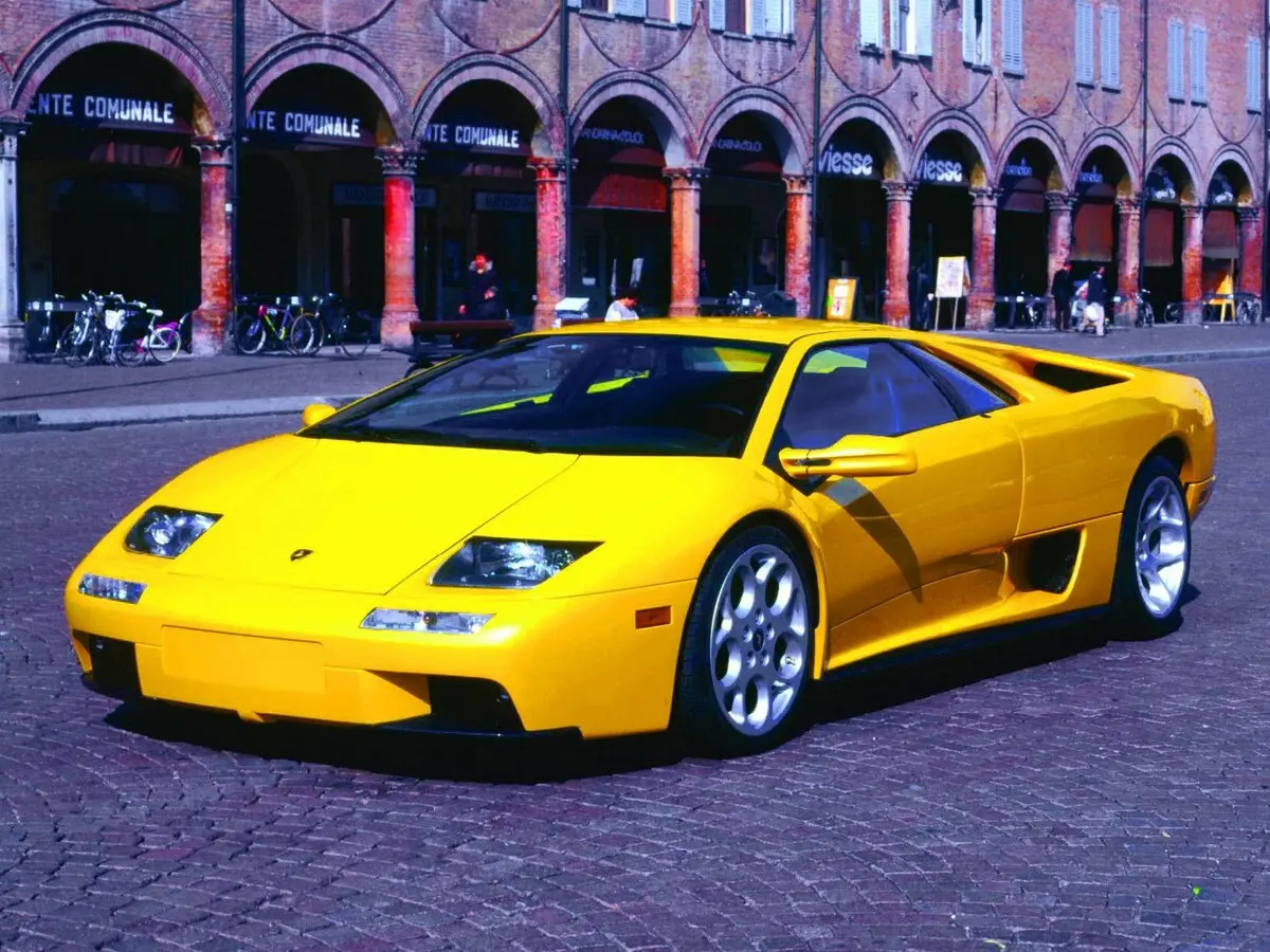 Lamborghini Diablo 1990 – 2001 Купе
