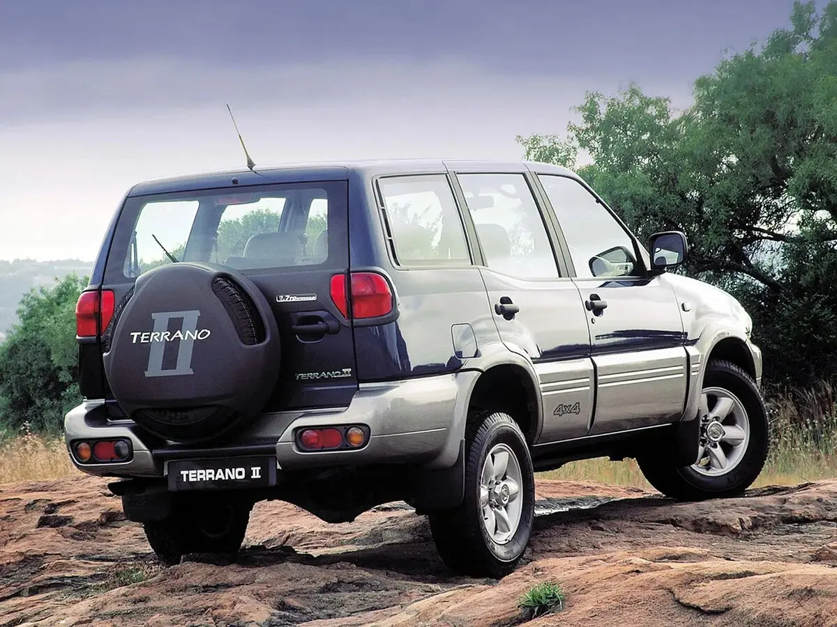 Nissan Terrano II Рестайлинг Внедорожник 5 дв. — сүрөт 3