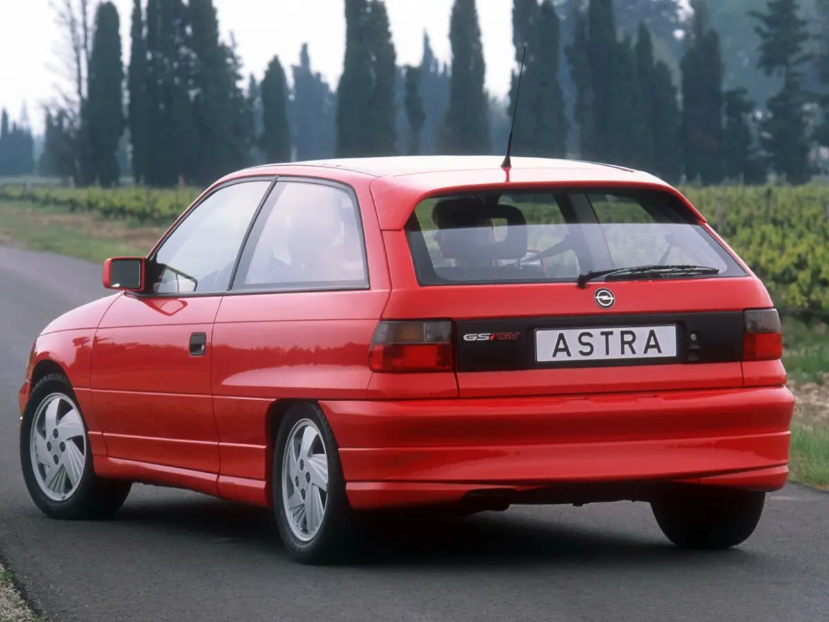 Opel Astra F Хэтчбек 3 дв. — фото 4