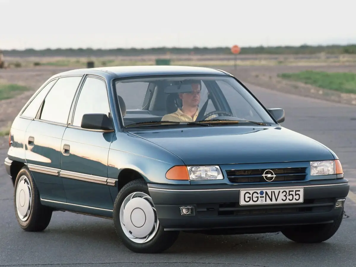 Opel Astra F Хэтчбек 5 дв.