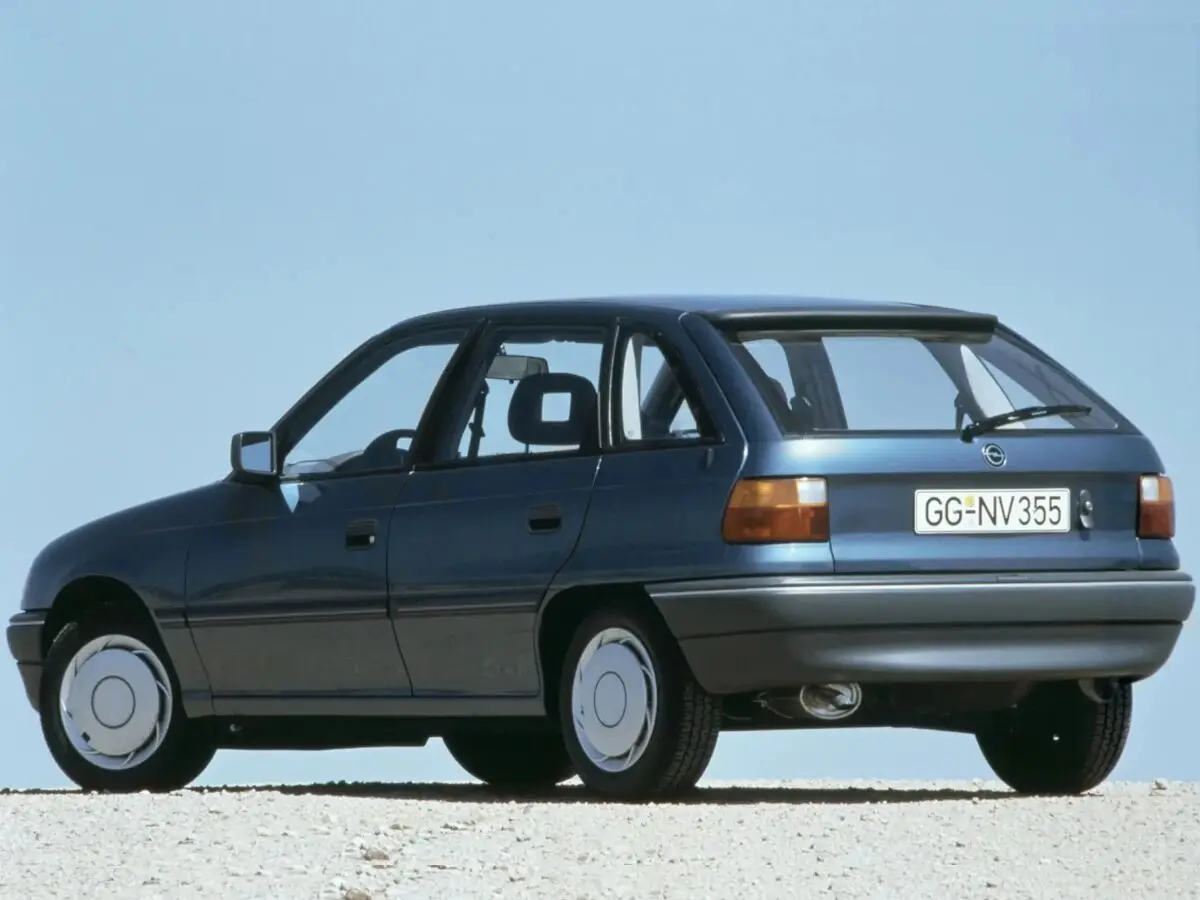 Opel Astra F Хэтчбек 5 дв. — фото 5