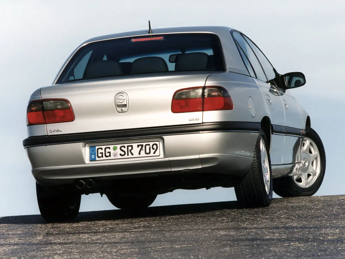 Opel Omega B Седан — photo 4