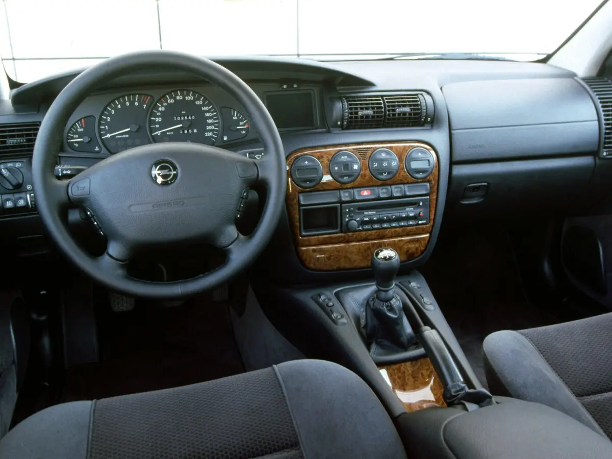 Opel Omega B Универсал 5 дв. — сүрөт 7