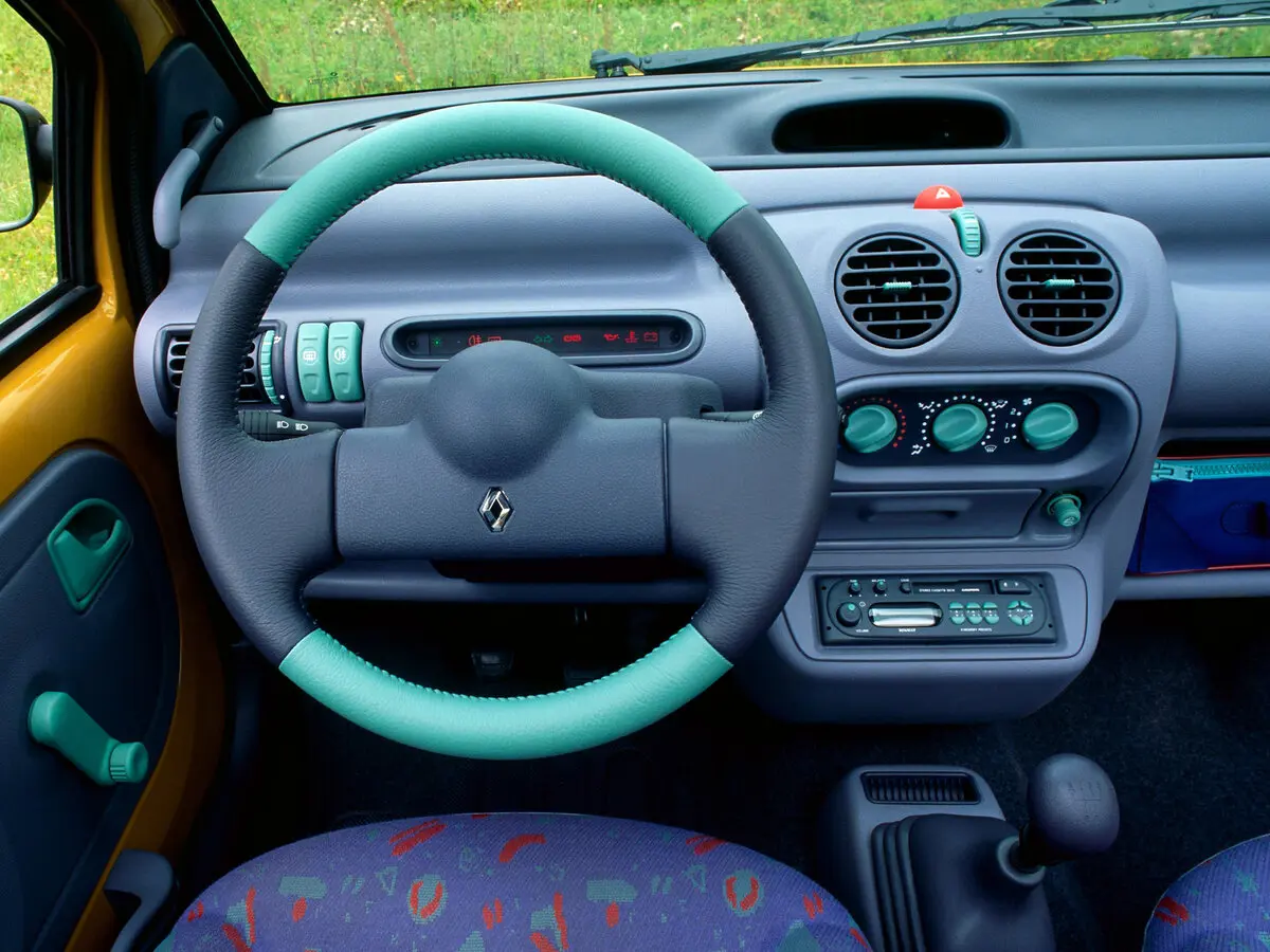 Renault Twingo I Хэтчбек 3 дв. — photo 6