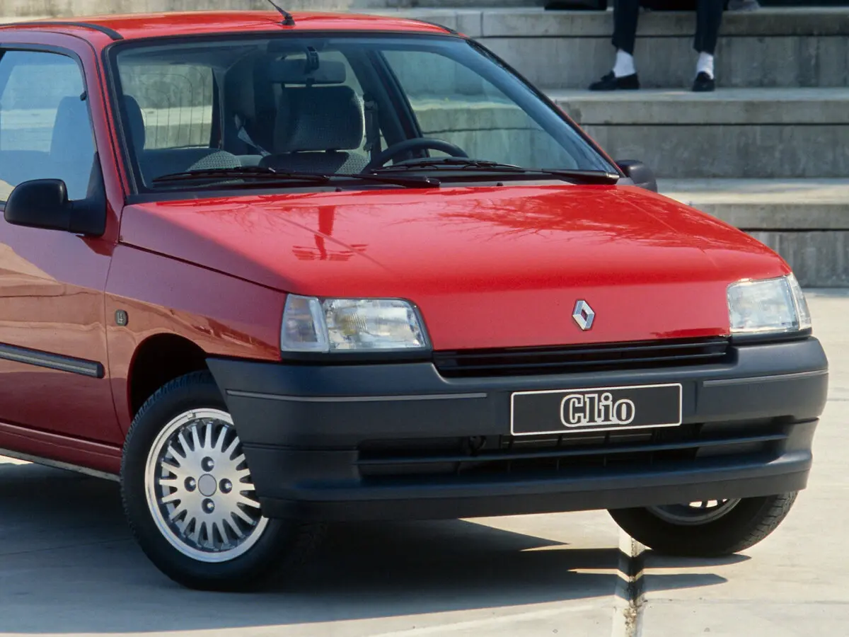 Renault Clio I Хэтчбек 3 дв. — сүрөт 3