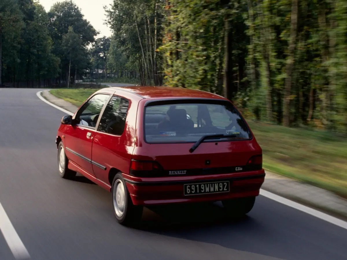 Renault Clio I Хэтчбек 3 дв. — сүрөт 4