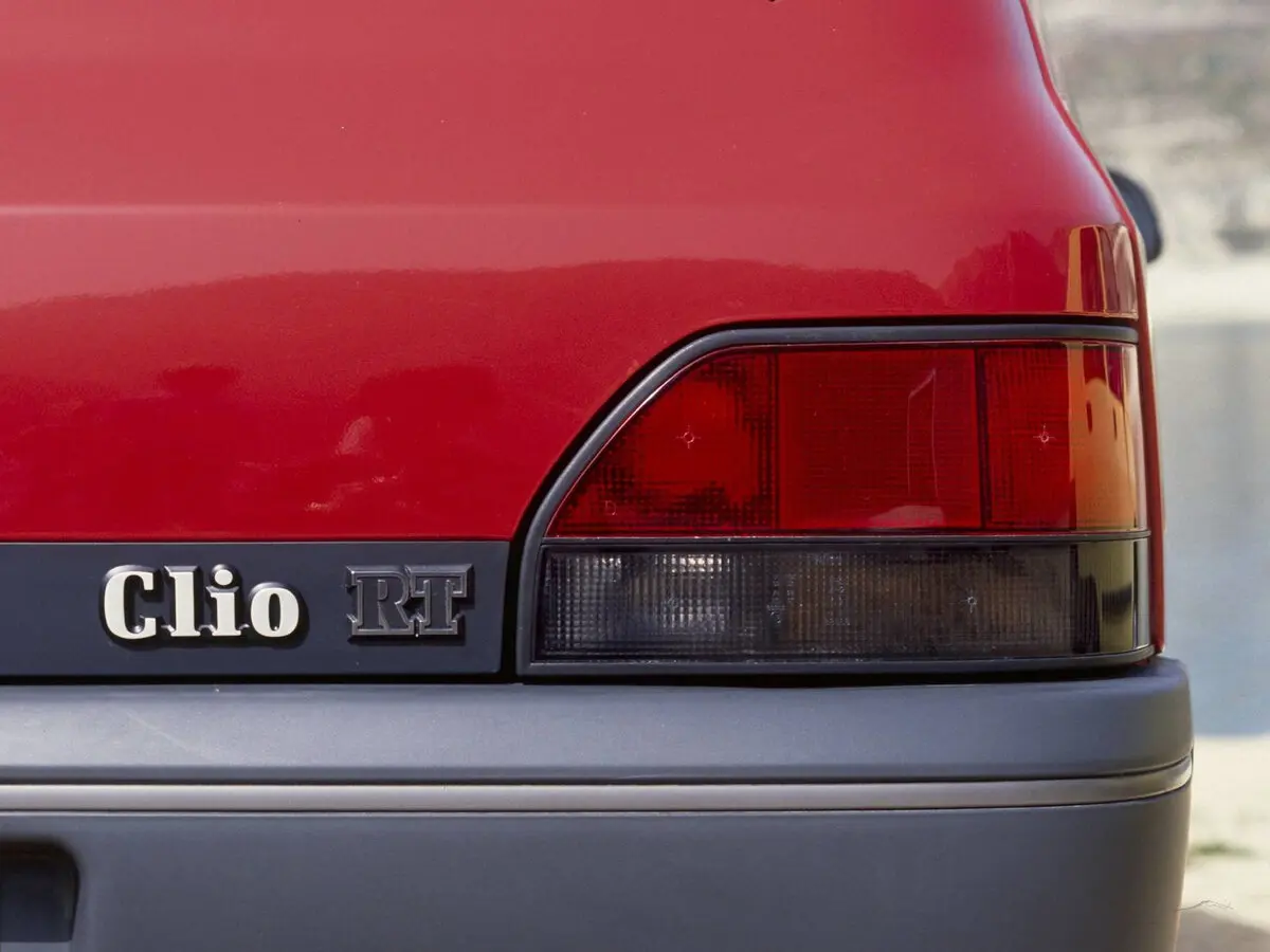 Renault Clio I Хэтчбек 3 дв. — сүрөт 8