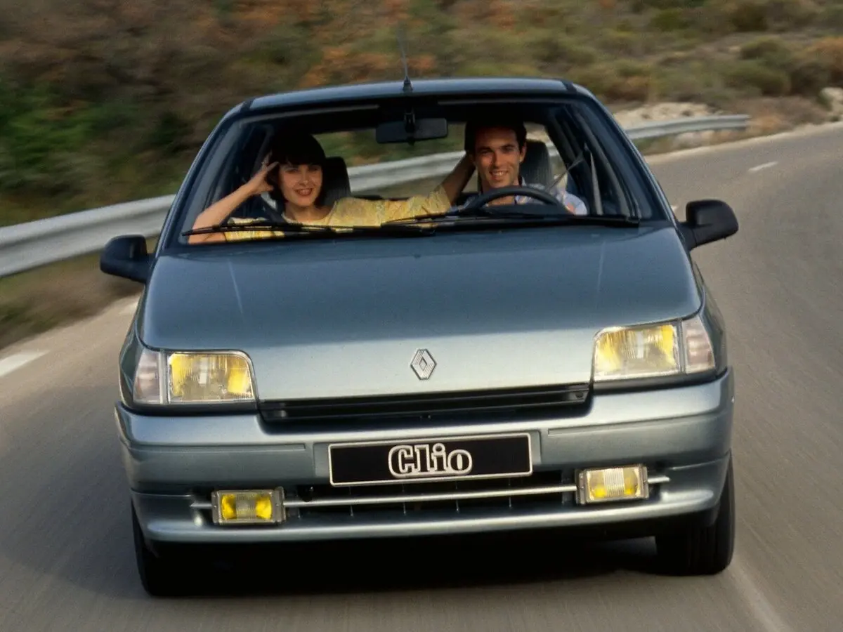 Renault Clio I Хэтчбек 5 дв. — сүрөт 2