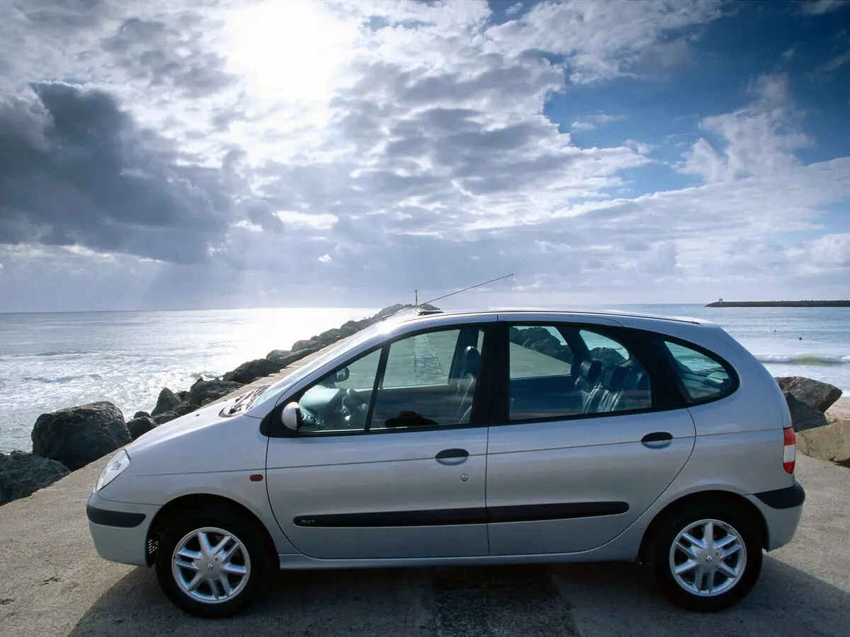 Renault Scenic I Рестайлинг Компактвэн — сүрөт 2
