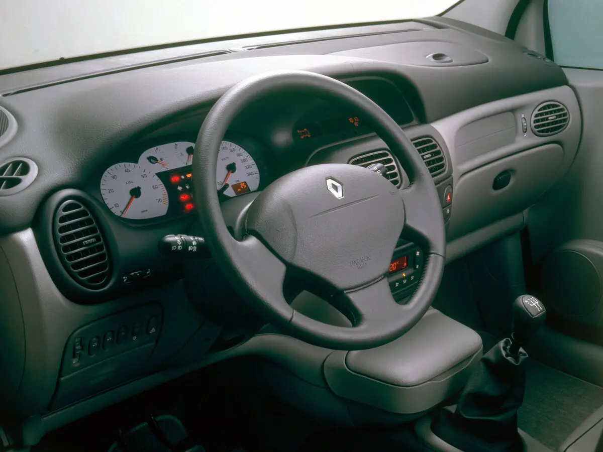 Renault Scenic I Рестайлинг Компактвэн — сүрөт 6