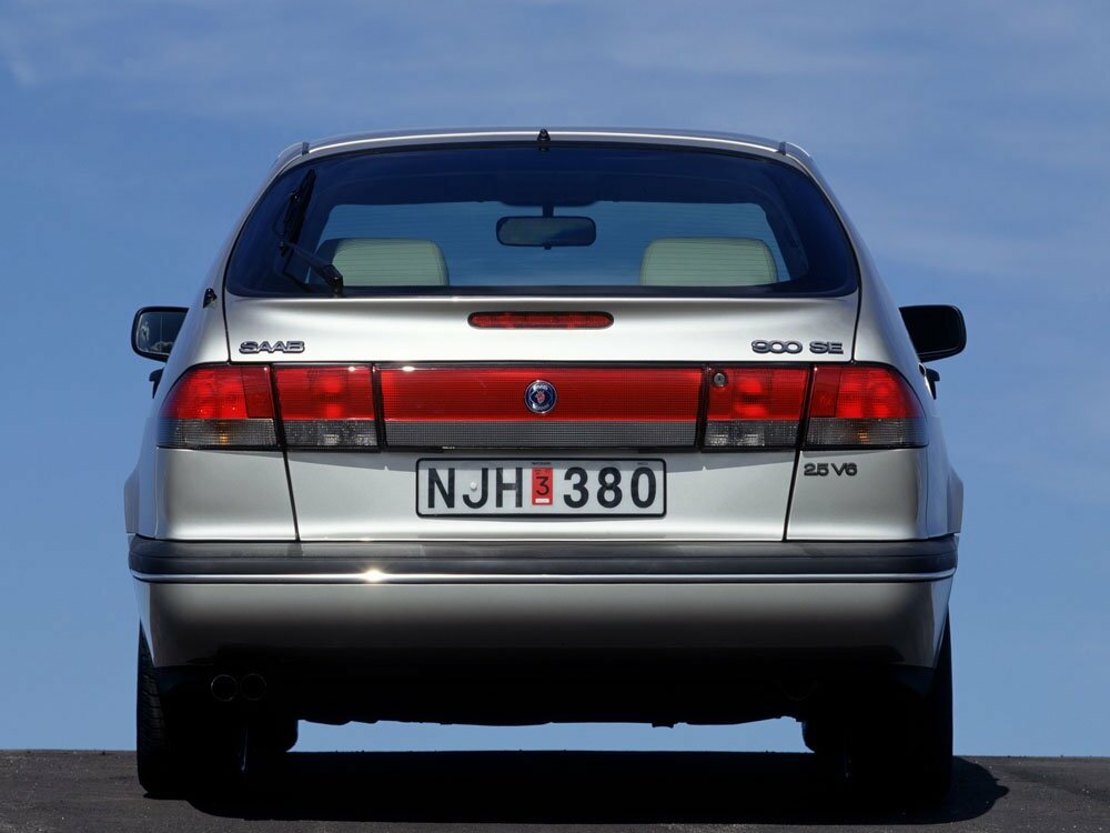 Saab 900 II Лифтбек — фото 5