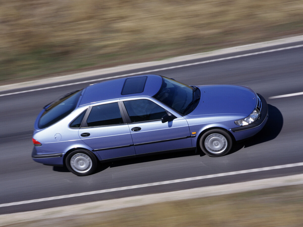 Saab 900 II Лифтбек — фото 7