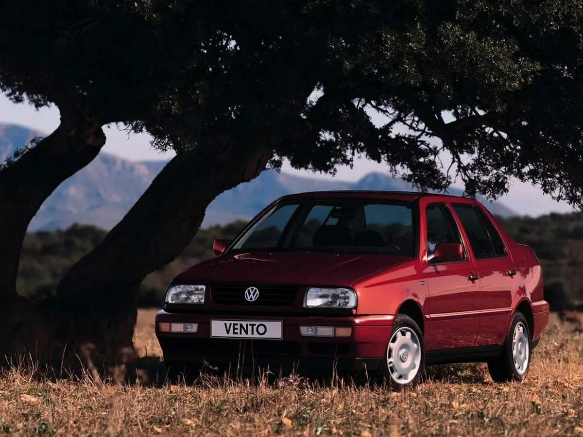Volkswagen Vento 1991 – 1998 Седан — фото 5