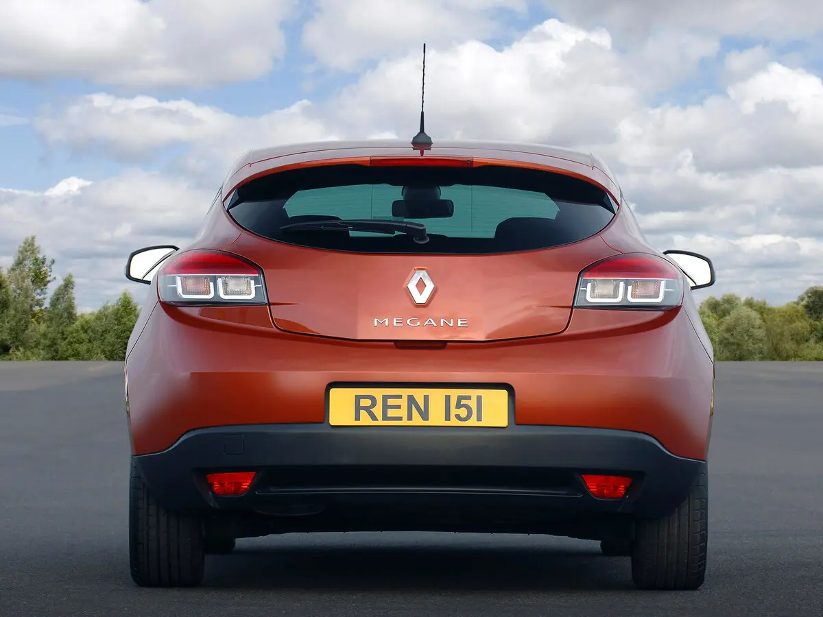 Renault Megane III Хэтчбек 3 дв. — сүрөт 4