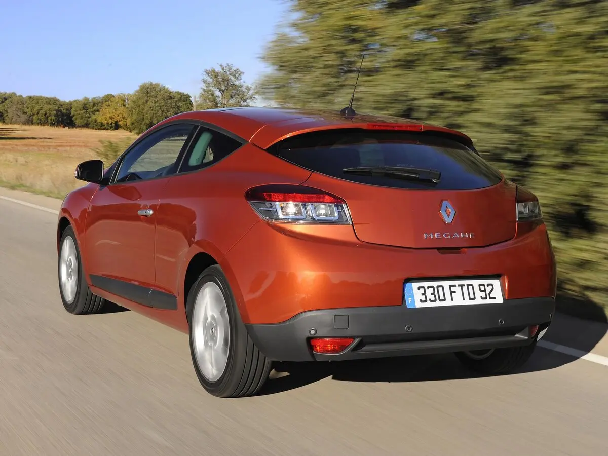 Renault Megane III Хэтчбек 3 дв. — сүрөт 5