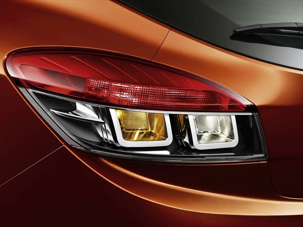 Renault Megane III Хэтчбек 3 дв. — сүрөт 15