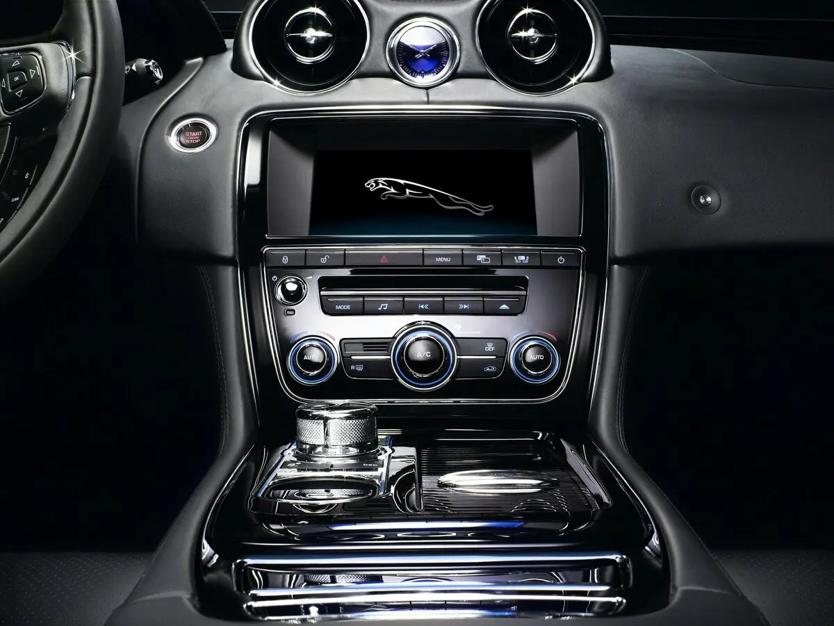 Jaguar XJ IV (X351) Седан — сүрөт 16