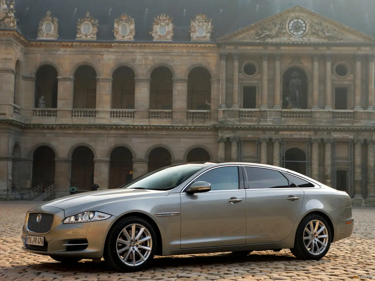 Jaguar XJ IV (X351) Седан Long — сүрөт 2
