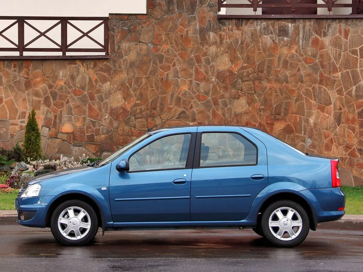 Renault Logan I Рестайлинг Седан — фото 2
