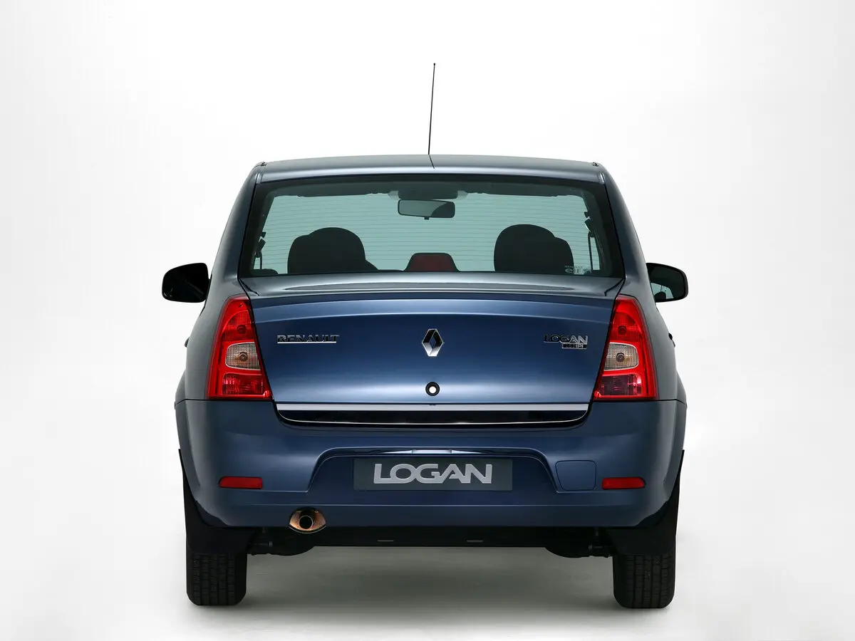 Renault Logan I Рестайлинг Седан — фото 4