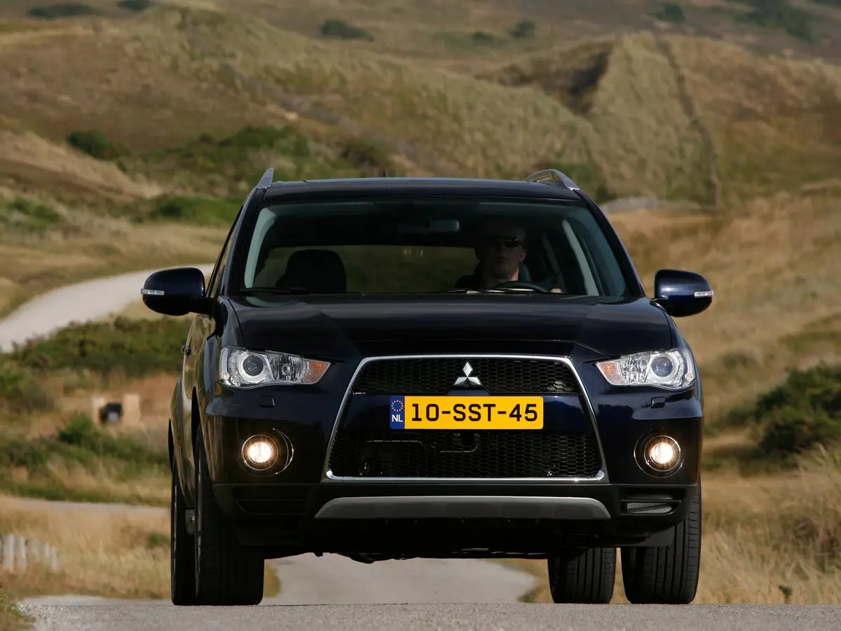 Mitsubishi Outlander II Рестайлинг Внедорожник 5 дв. — сүрөт 3
