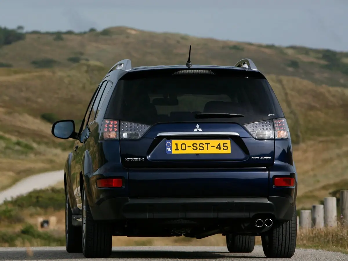 Mitsubishi Outlander II Рестайлинг Внедорожник 5 дв. — сүрөт 4