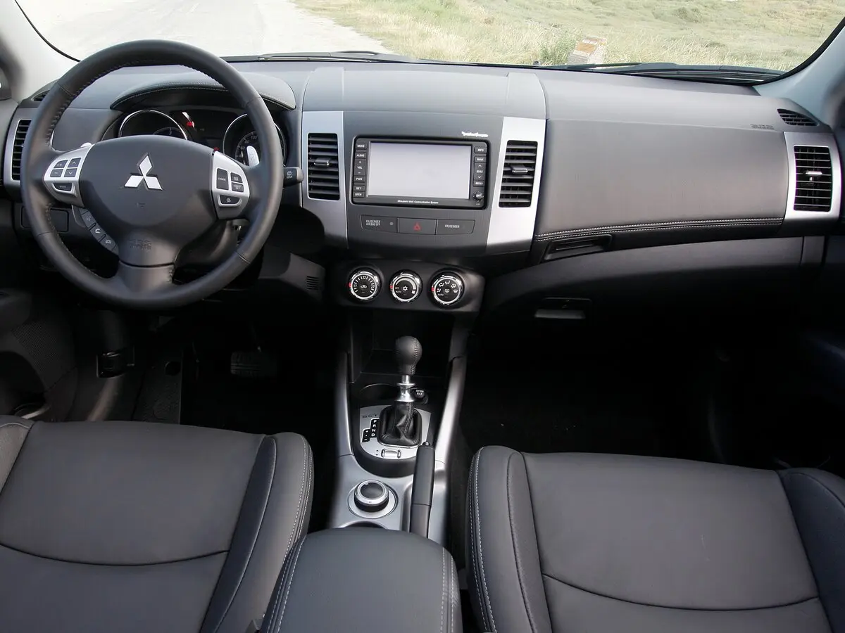 Mitsubishi Outlander II Рестайлинг Внедорожник 5 дв. — сүрөт 6