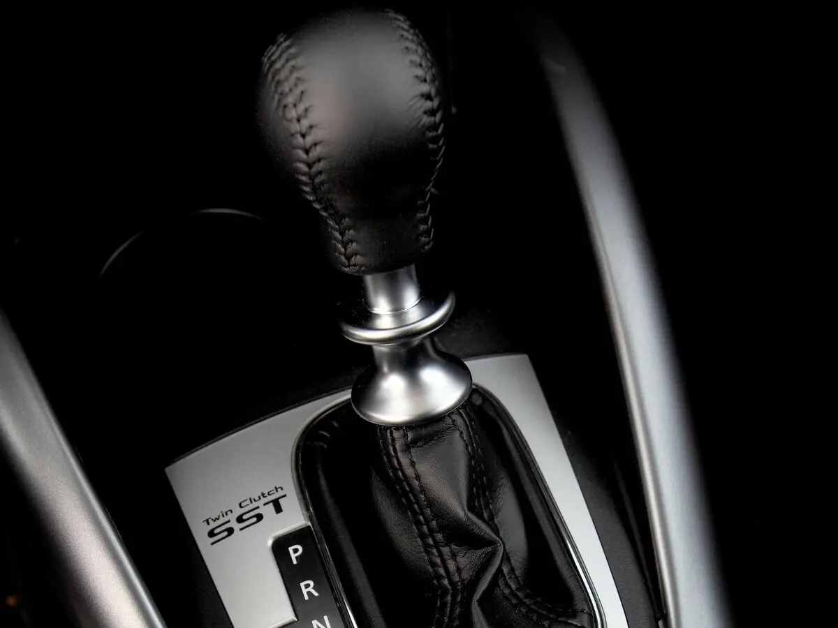 Mitsubishi Outlander II Рестайлинг Внедорожник 5 дв. — сүрөт 11