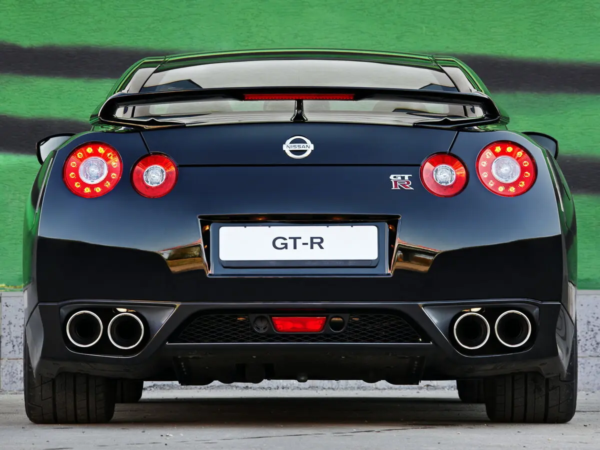 Nissan GT-R I Купе — photo 4