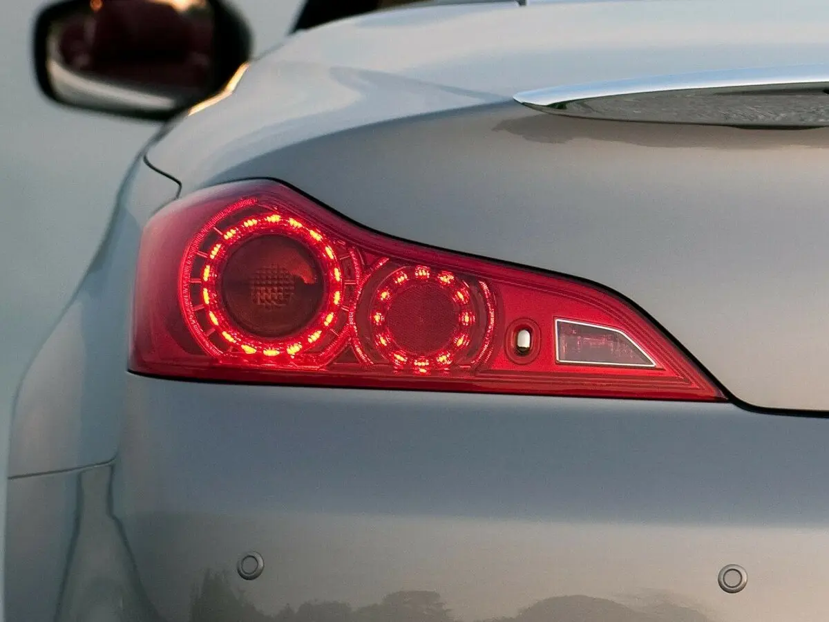 Infiniti G IV Кабриолет — photo 13