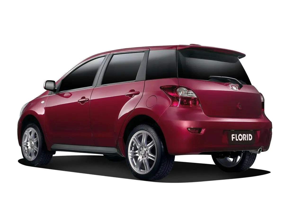 Great Wall Florid 2008 – 2013 Хэтчбек 5 дв. — 照片 3
