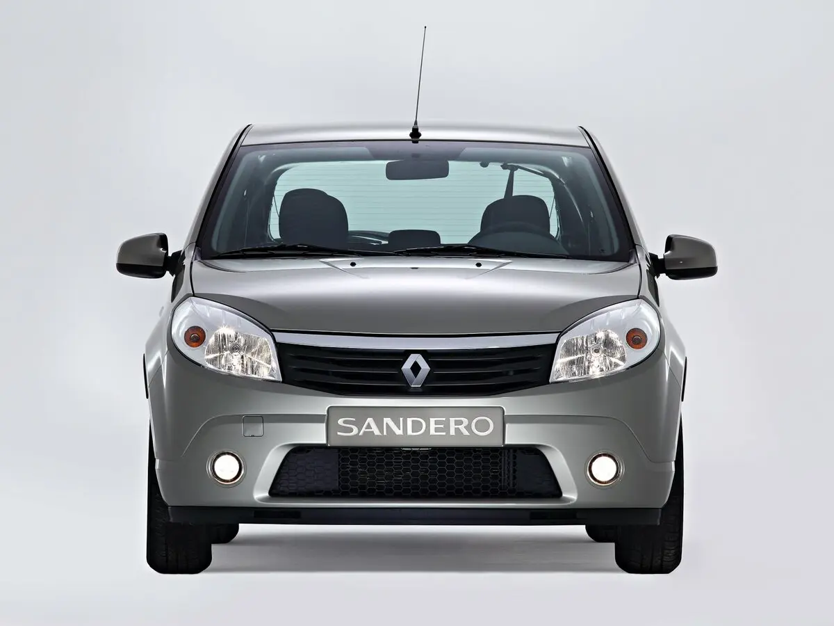Renault Sandero I Хэтчбек 5 дв. — фото 3