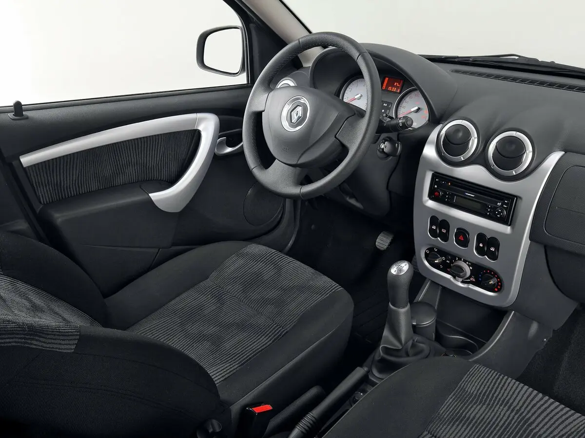 Renault Sandero I Хэтчбек 5 дв. — фото 7