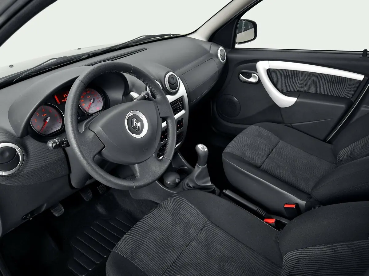 Renault Sandero I Хэтчбек 5 дв. — фото 8