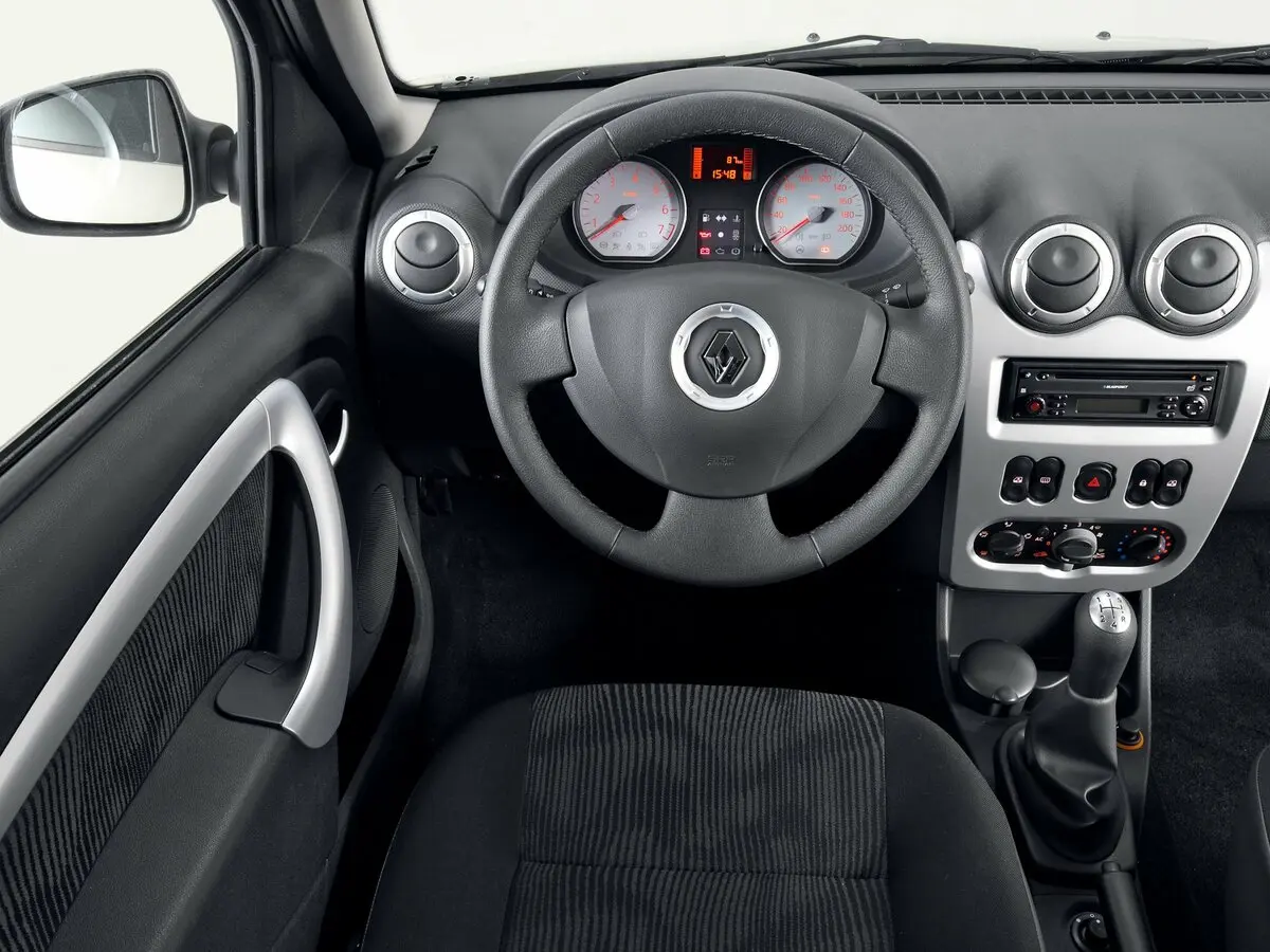 Renault Sandero I Хэтчбек 5 дв. — фото 10