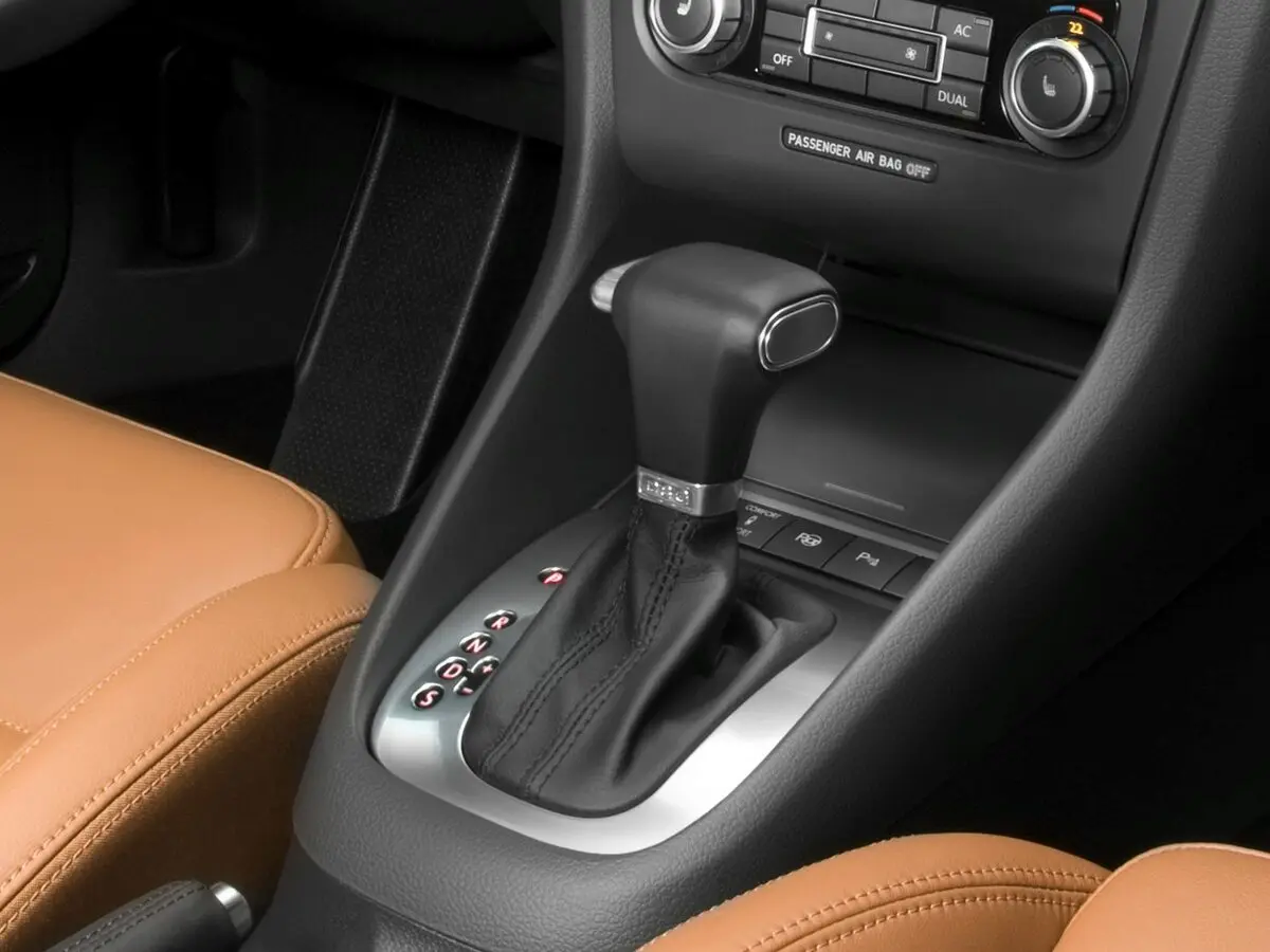 Volkswagen Golf VI Хэтчбек 3 дв. — фото 12