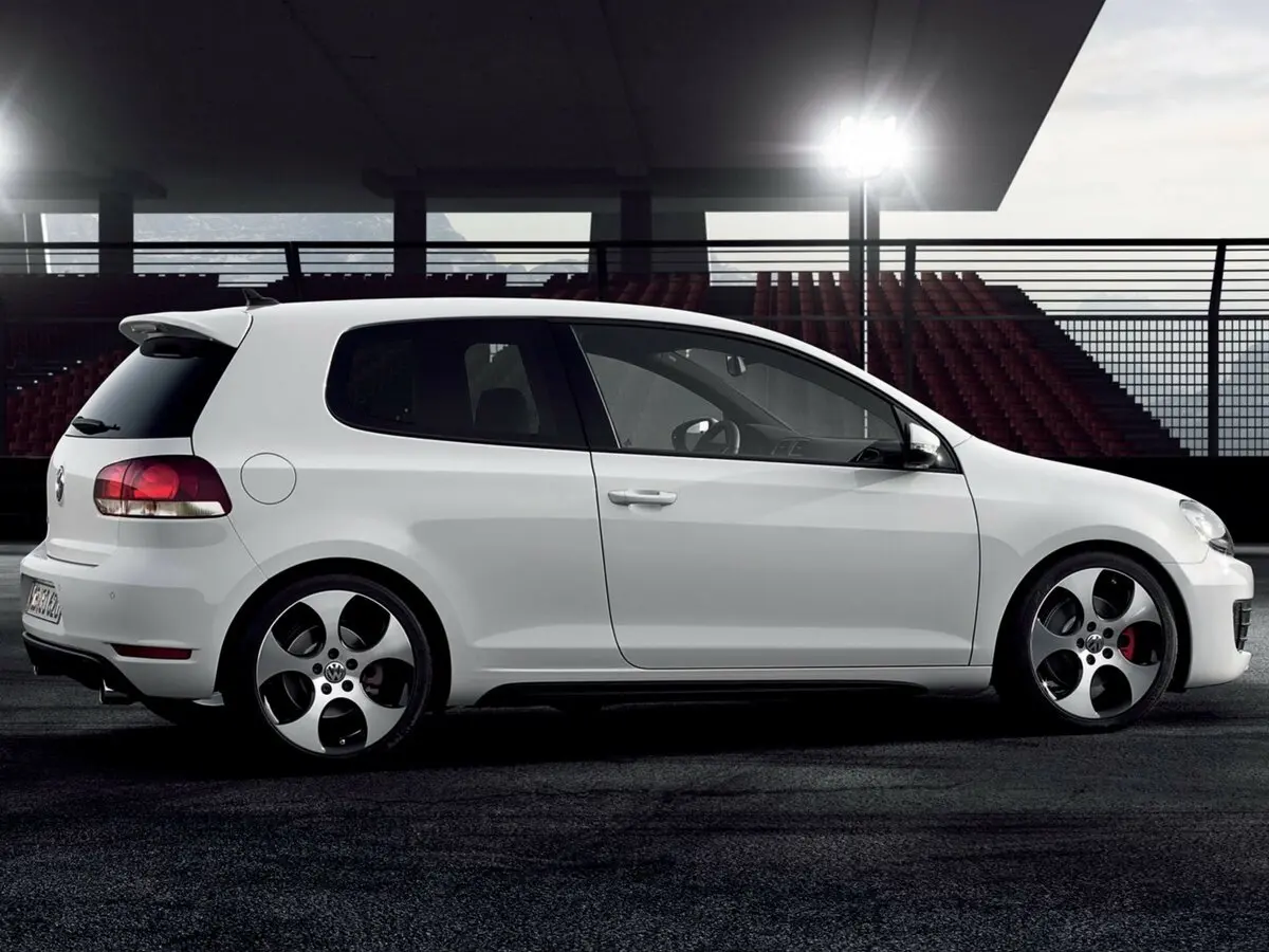Volkswagen Golf GTI VI Хэтчбек 3 дв. — photo 2