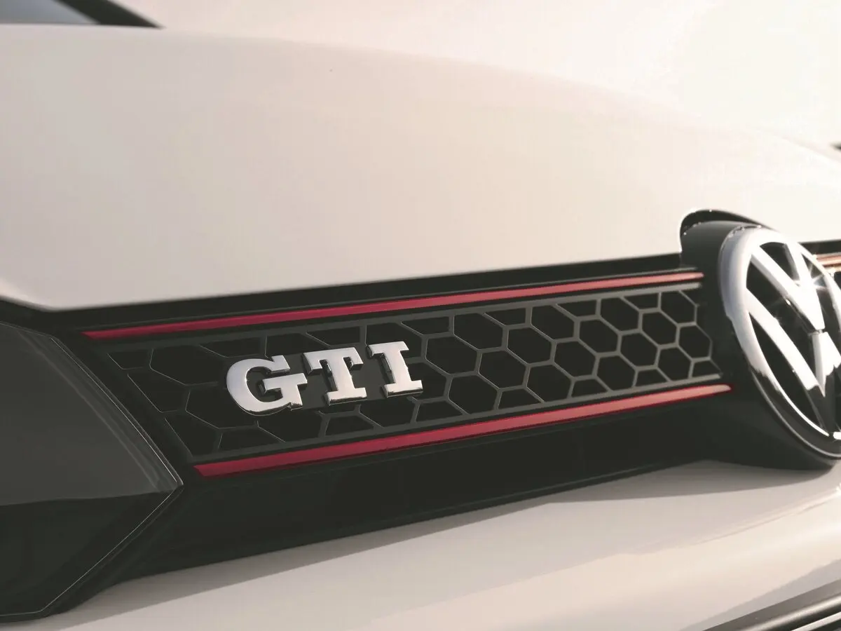 Volkswagen Golf GTI VI Хэтчбек 3 дв. — photo 15