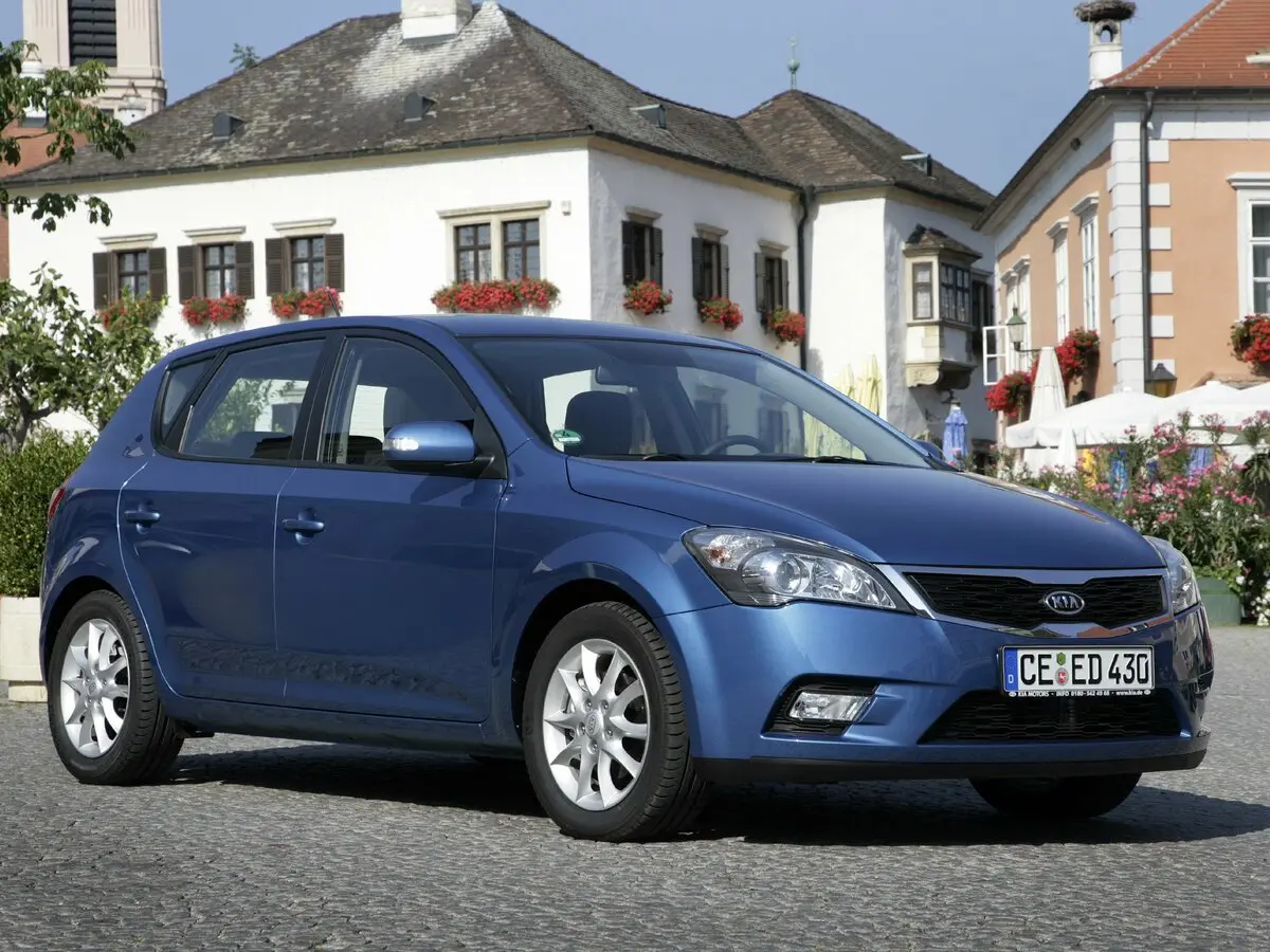 Kia Ceed I Рестайлинг Хэтчбек 5 дв.