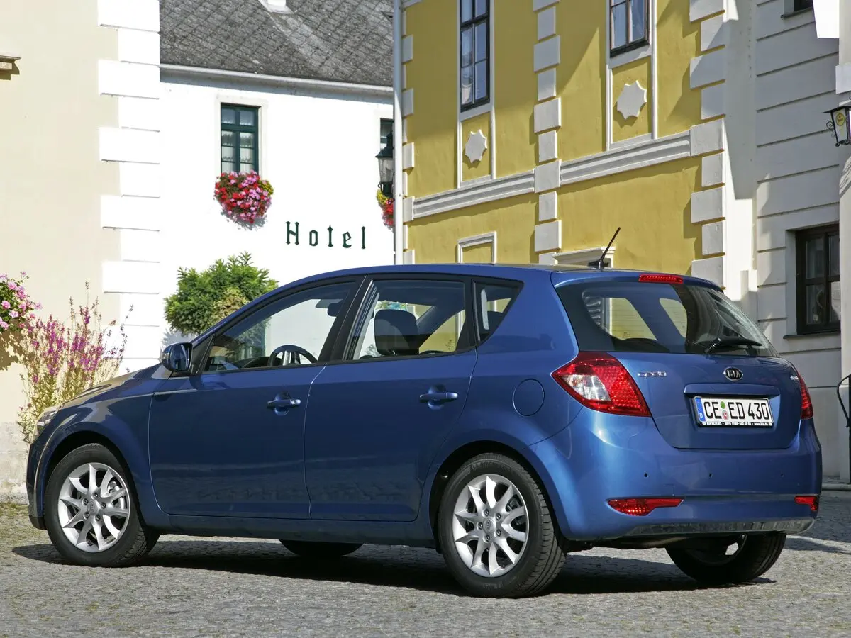 Kia Ceed I Рестайлинг Хэтчбек 5 дв. — сүрөт 4
