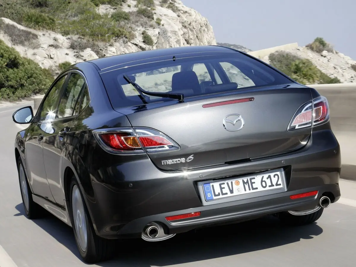 Mazda 6 II (GH) Рестайлинг Лифтбек — фото 4