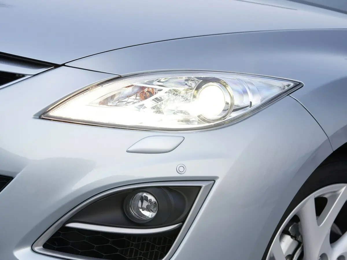 Mazda 6 II (GH) Рестайлинг Лифтбек — фото 15