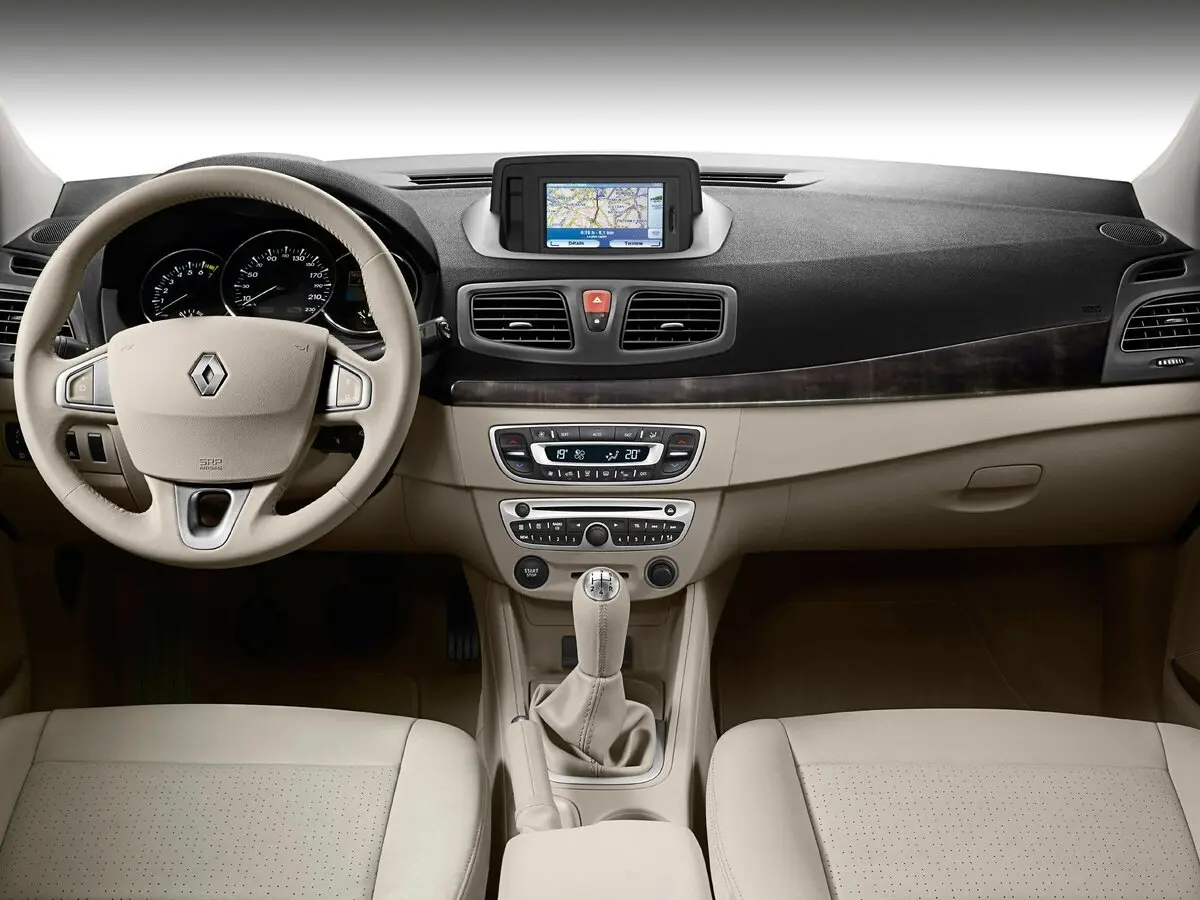 Renault Fluence I Седан — сүрөт 6