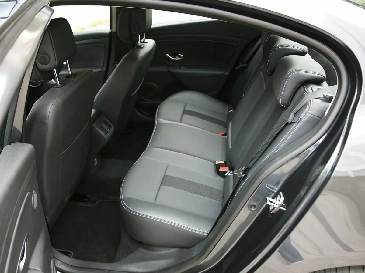 Renault Fluence I Седан — сүрөт 9