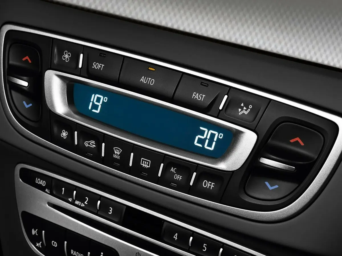Renault Fluence I Седан — сүрөт 15