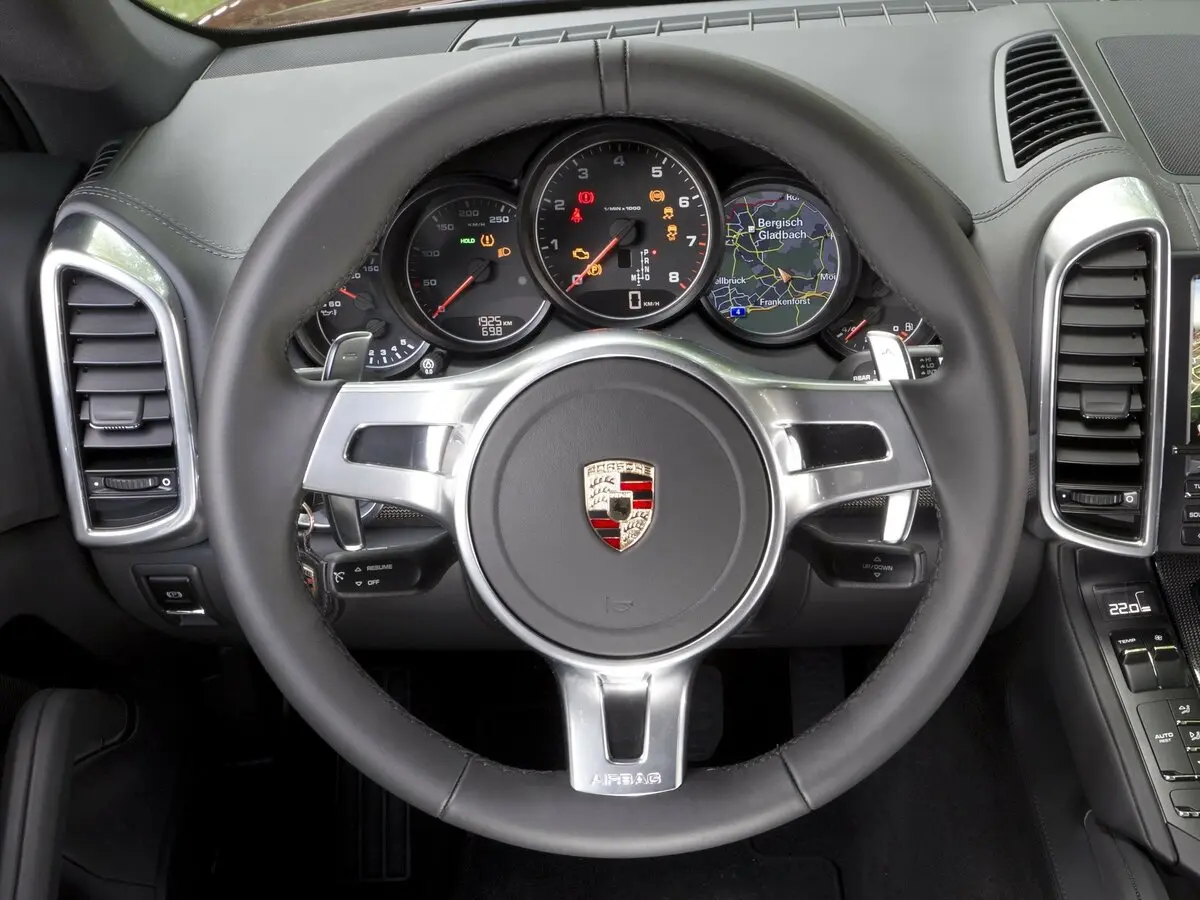 Porsche Cayenne II (958) Внедорожник 5 дв. — фото 10