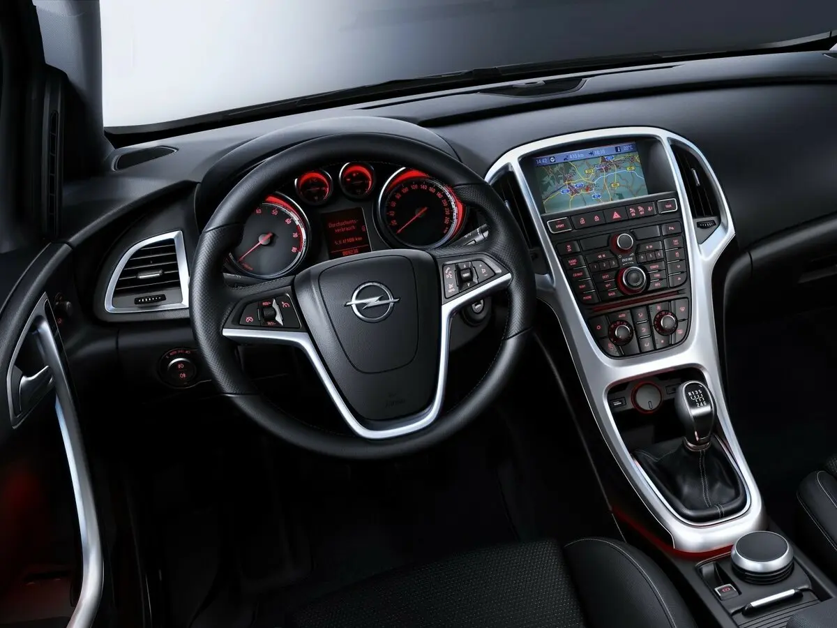 Opel Astra J Хэтчбек 5 дв. — фото 8