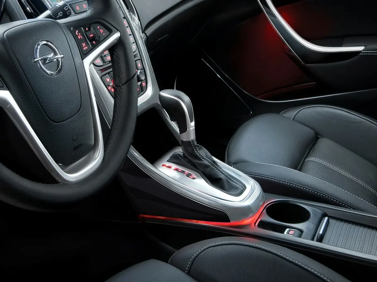 Opel Astra J Хэтчбек 5 дв. — фото 13